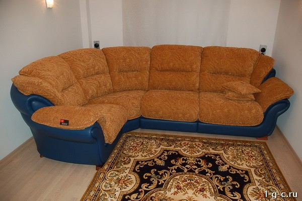 Площадь Революции - перетяжка мягкой мебели, диванов, материал кожзам