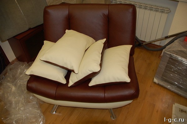 Оболенск - реставрация мягкой мебели, диванов, материал лен