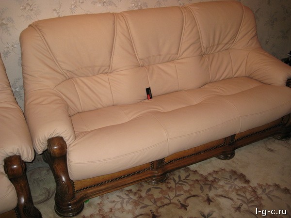Подольск - обтяжка диванов, стульев, материал кожа