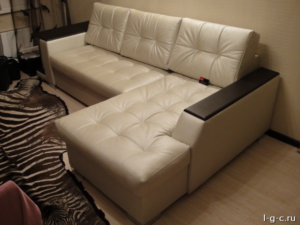 Полежаевская - перетяжка диванов, мягкой мебели, материал букле