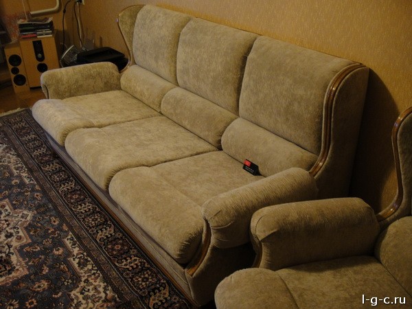 Уваровка - обшивка диванов, кресел, материал рококо