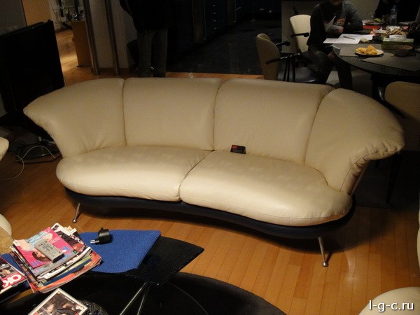 Бунинская аллея - перетяжка мягкой мебели, диванов, материал флок