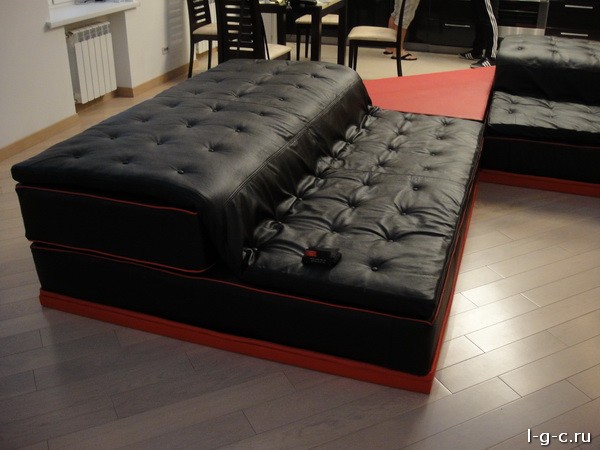 Щёлковская - обшивка диванов, стульев, материал замша