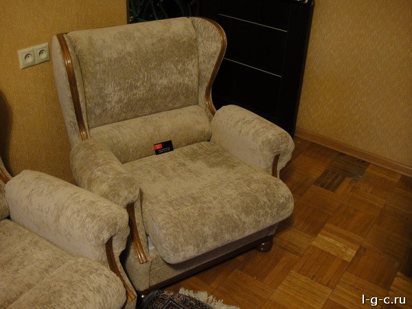 Домодедовская - ремонт диванов, стульев, материал замша